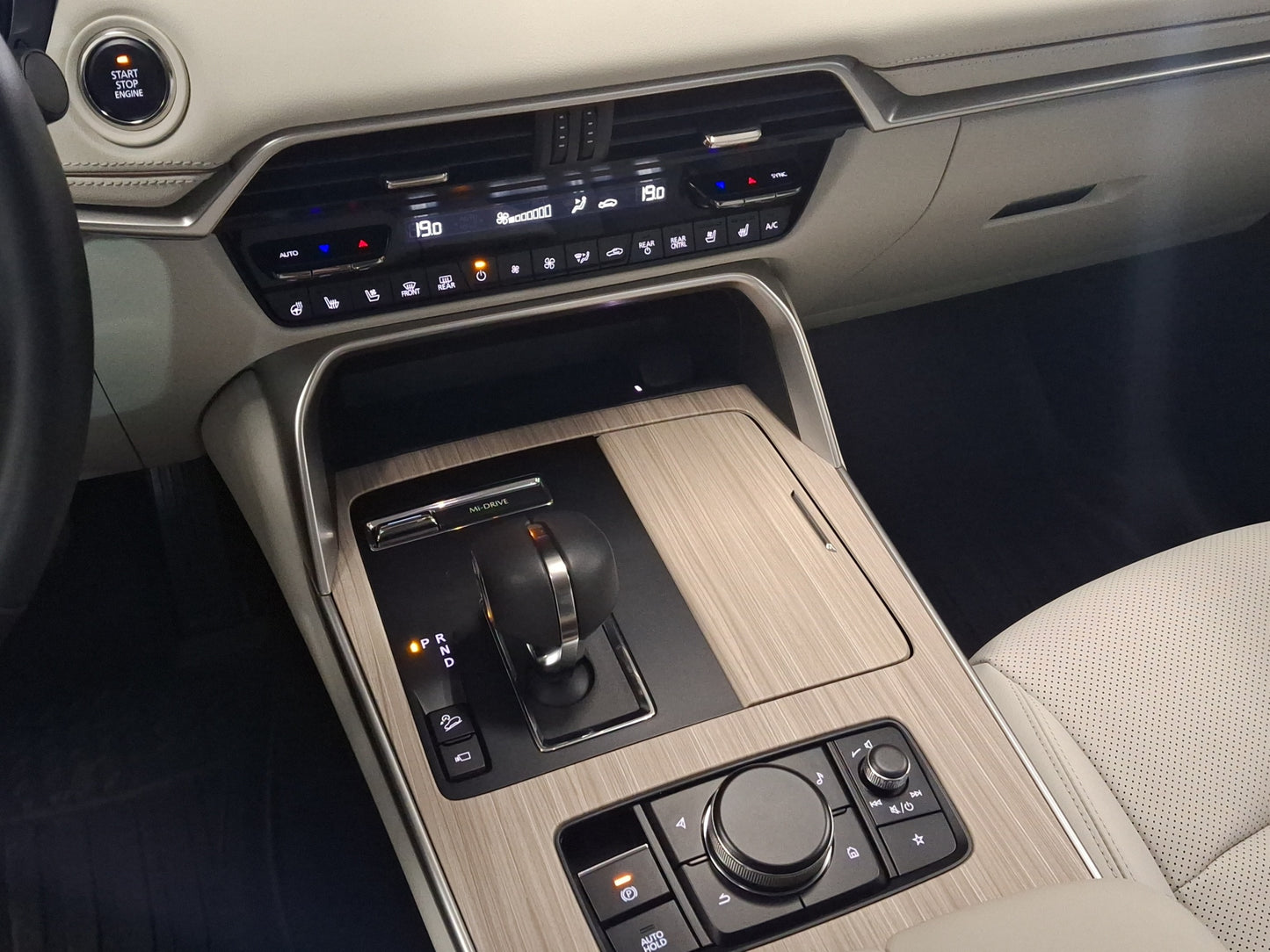 2024 Mazda CX-90 Signature MHEV