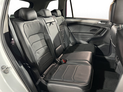 2022 Volkswagen Tiguan R-Line