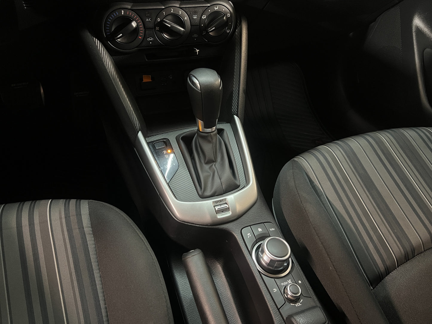 2023 Mazda 2 i