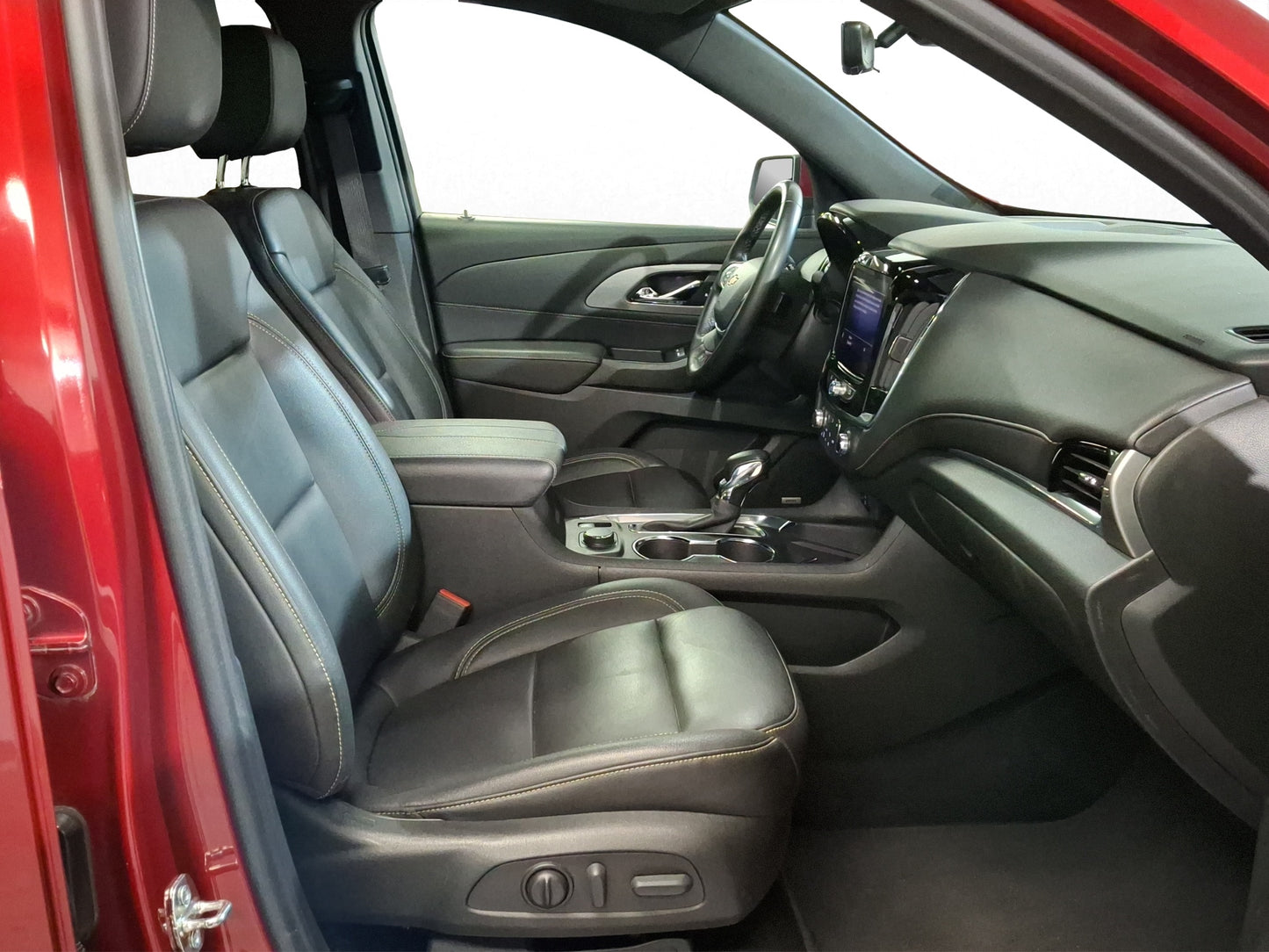 2023 Chevrolet Traverse LT