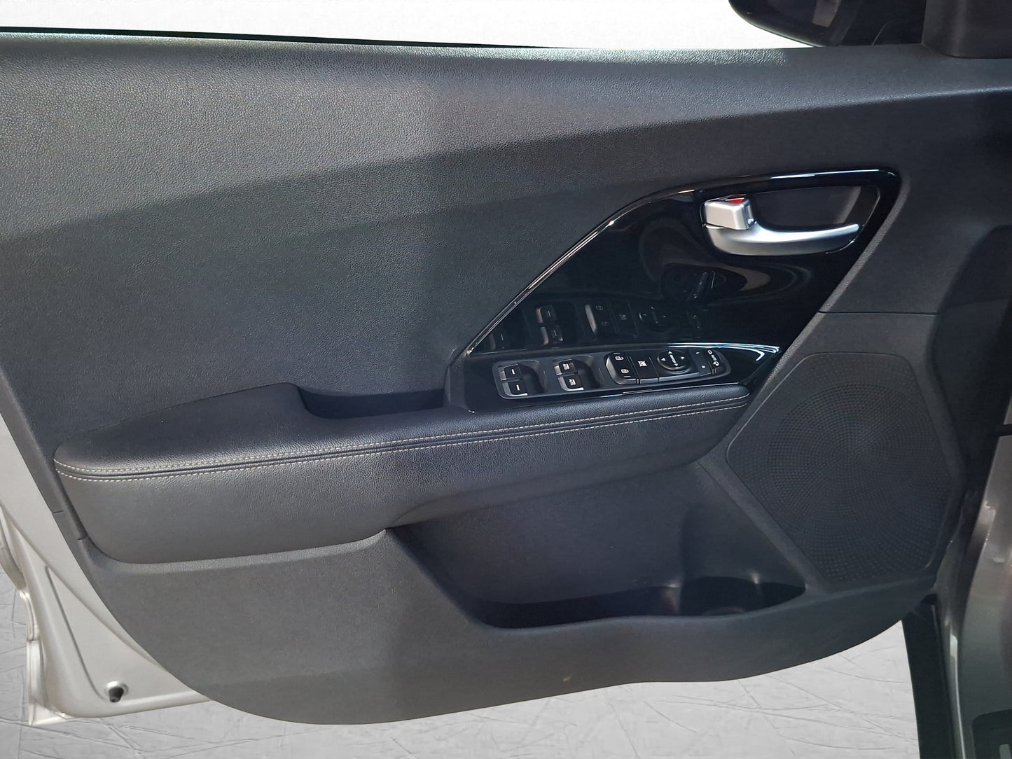 2022 Kia Niro HYBRID