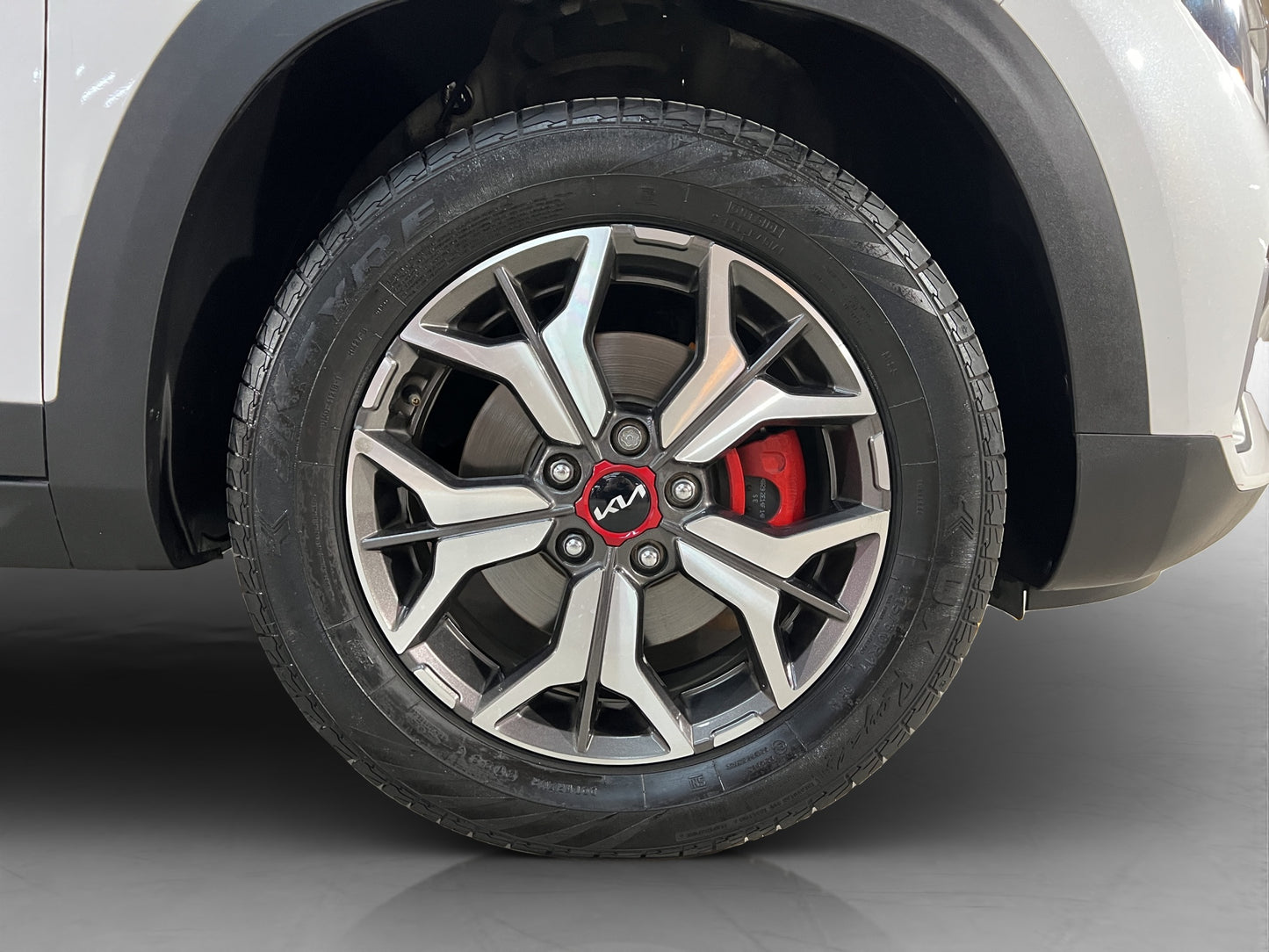2023 KIA Seltos GT Line