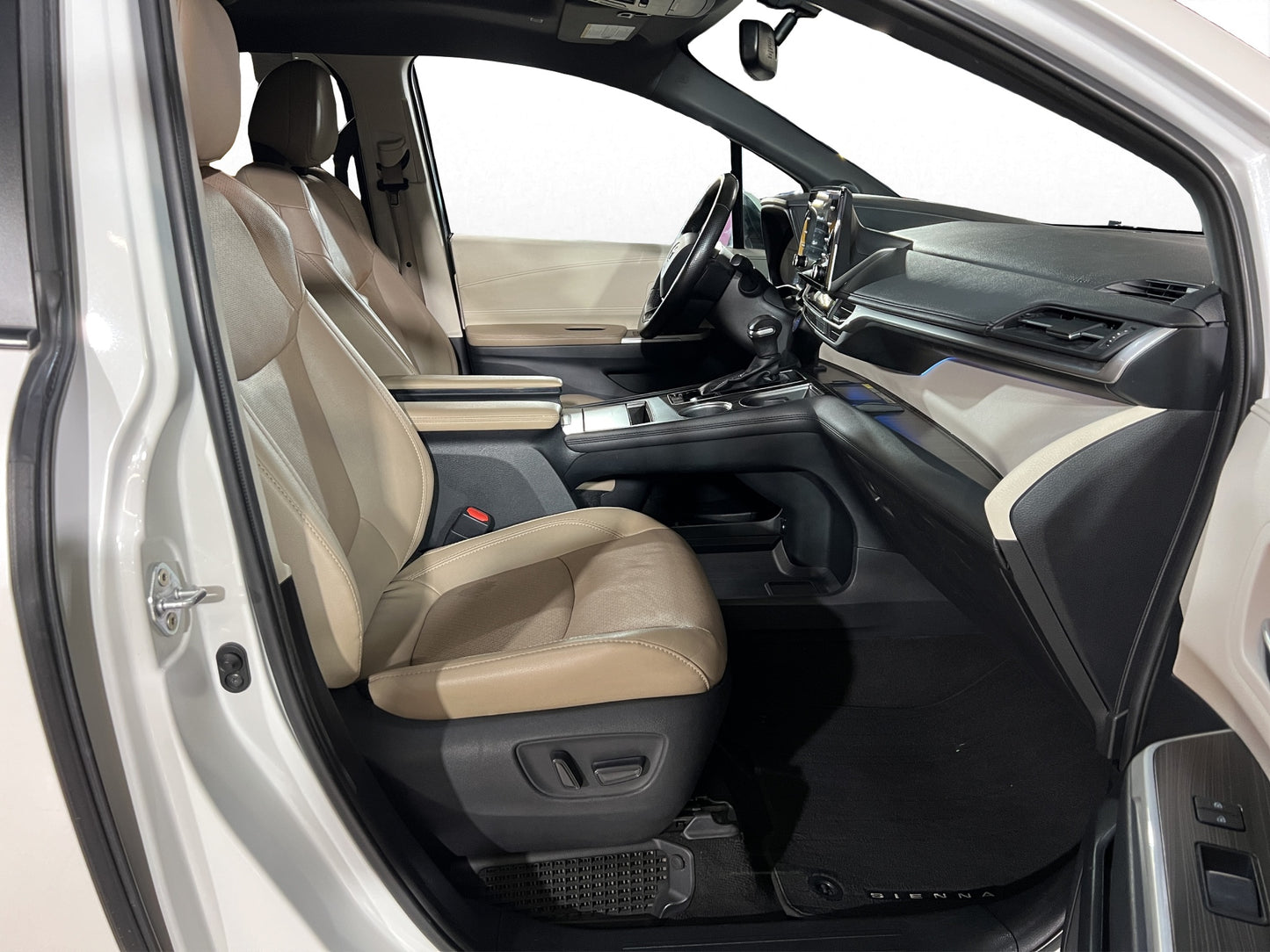 2021 Toyota Sienna Limited Hibrida