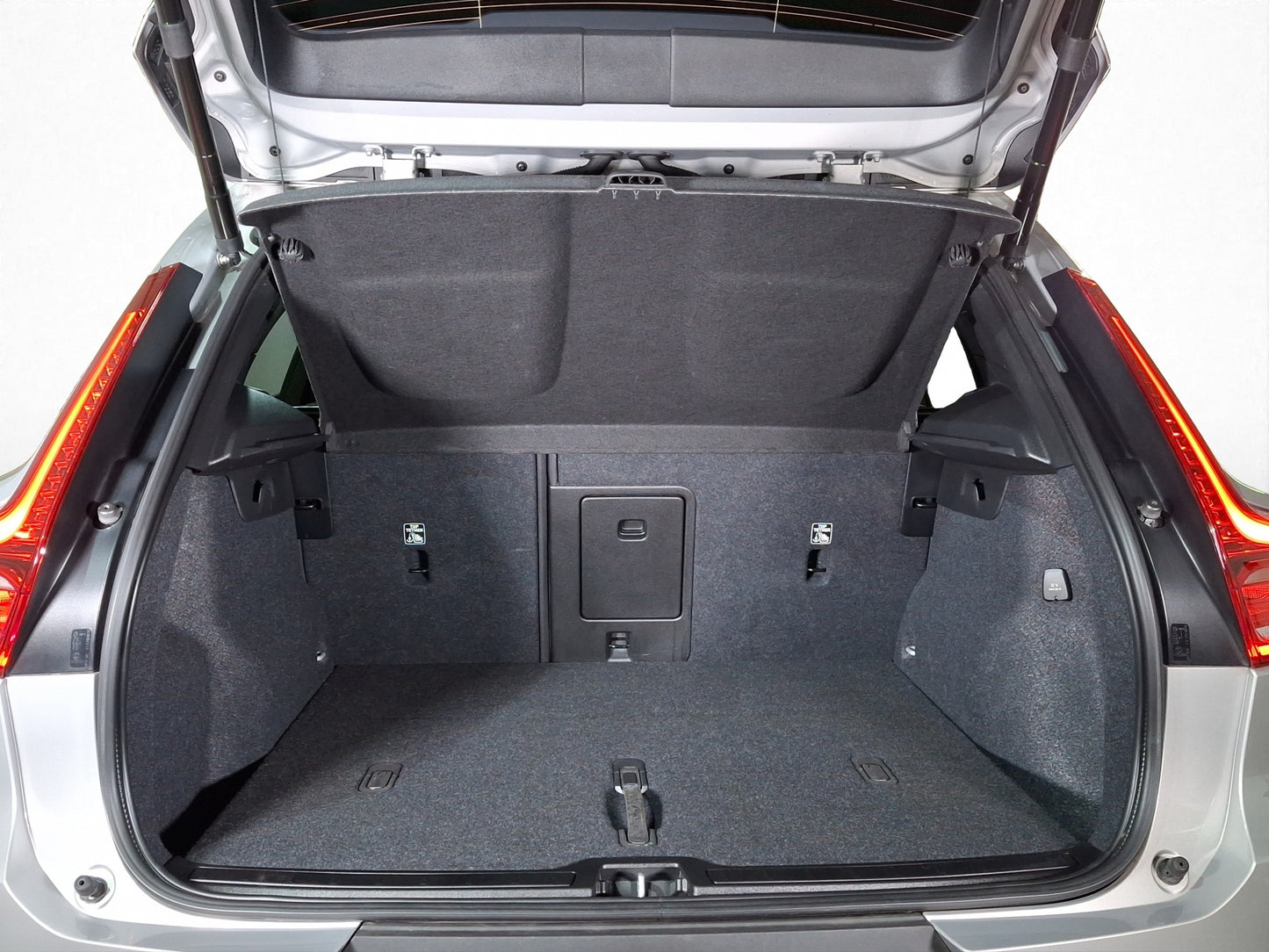 2024 Volvo XC40 B4 Plus Mild Hybrid