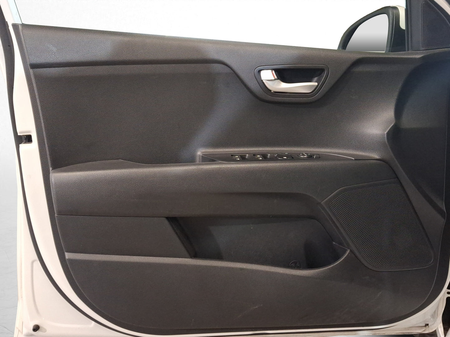 2023 KIA Rio Sedan LX