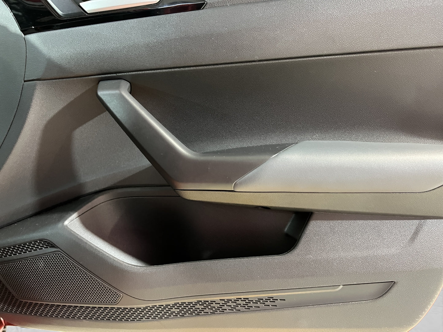 2022 Volkswagen Nivus Highline Black