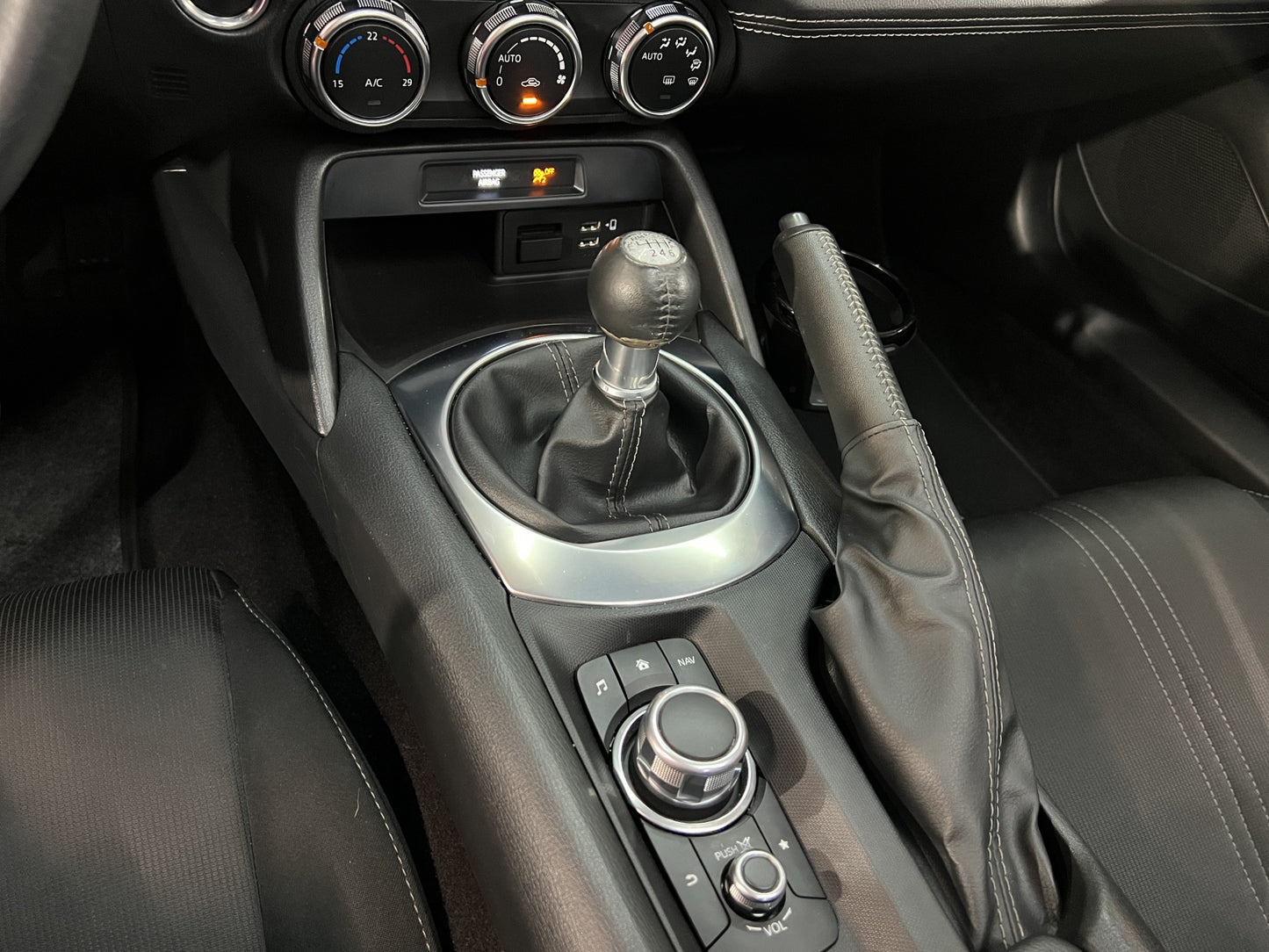 2023 Mazda MX-5 i Sport