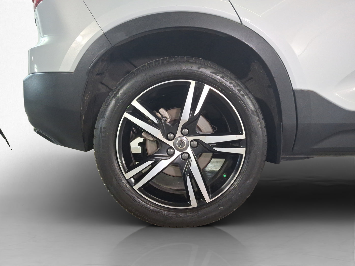 2021 Volvo XC40 R-Design T5 AWD