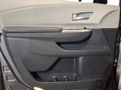 2022 Toyota Sienna XLE Piel Híbrida