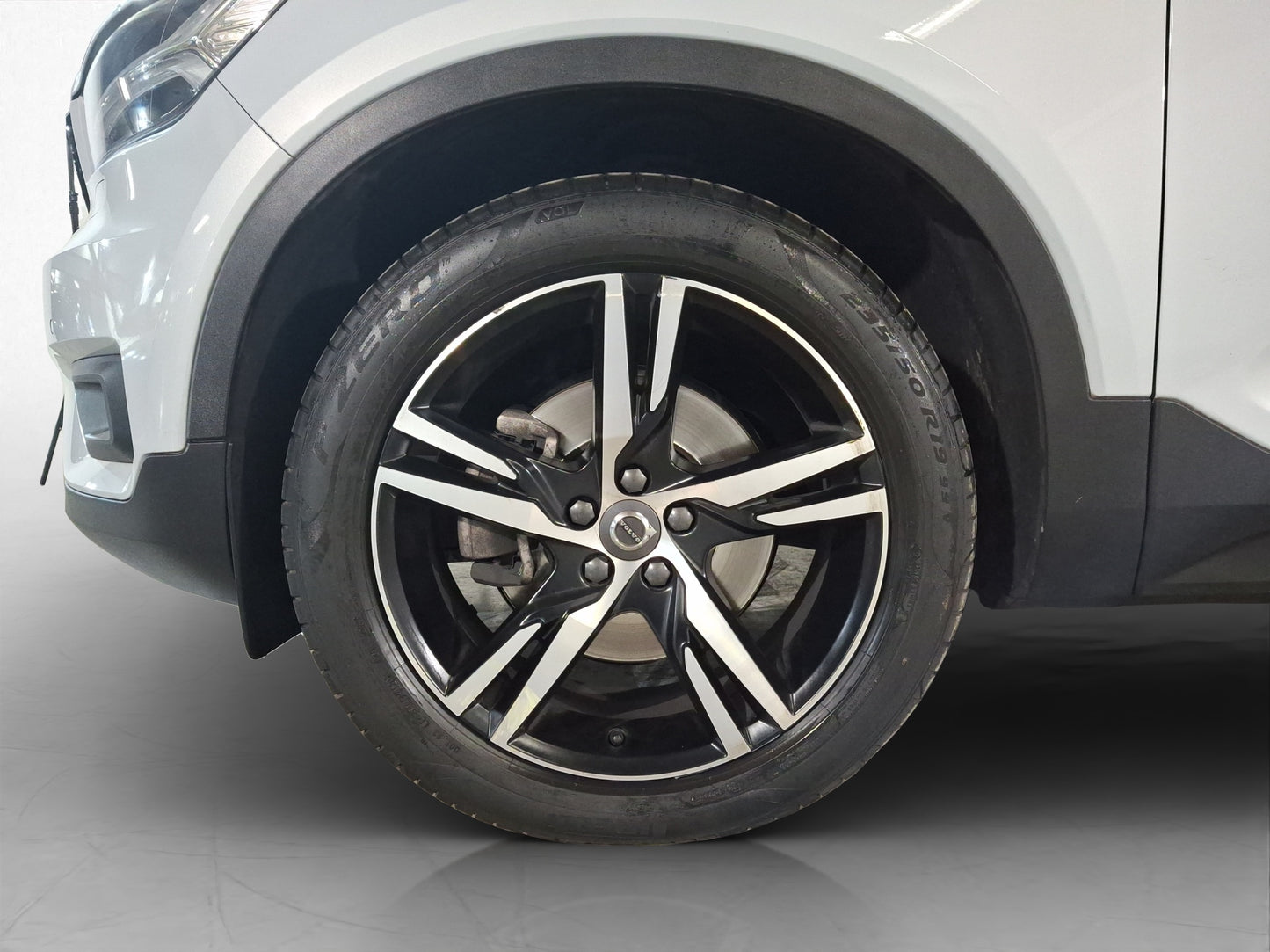 2021 Volvo XC40 R-Design T5 AWD