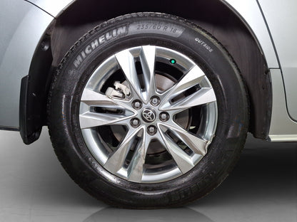 2022 Toyota Sienna XLE Piel Híbrida