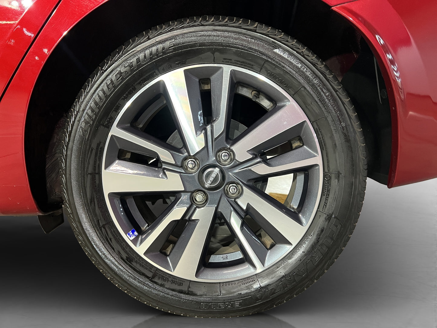 2023 Nissan Versa Advance