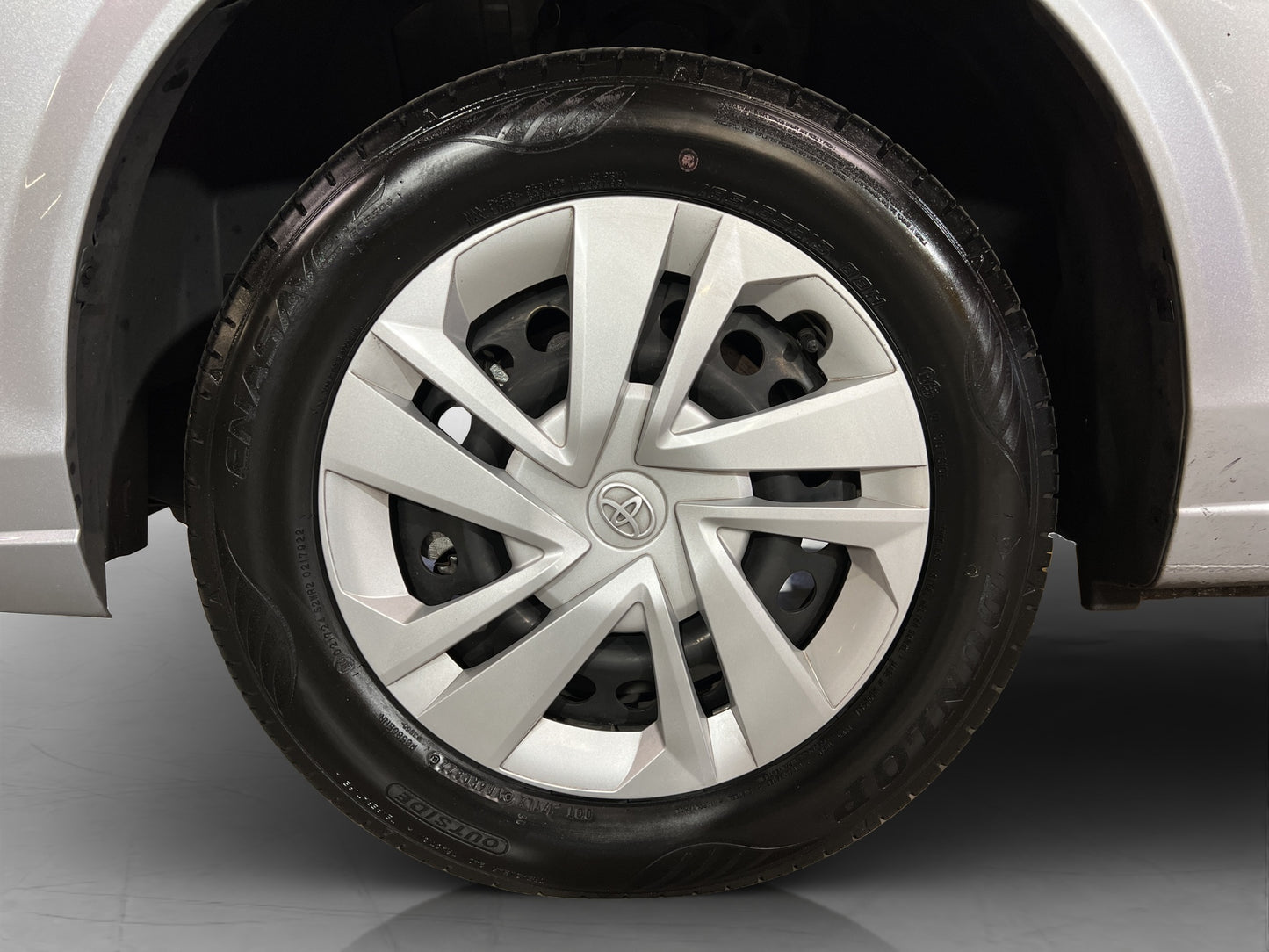 2022 Toyota Avanza LE