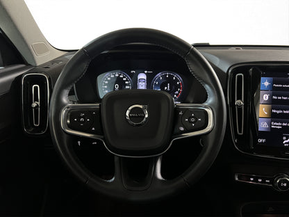 2021 Volvo XC40 Inscription T4