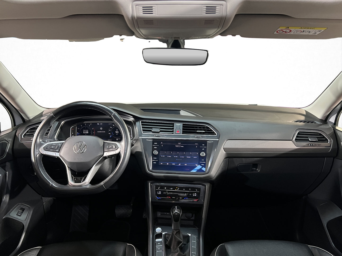 2022 Volkswagen Tiguan R-Line