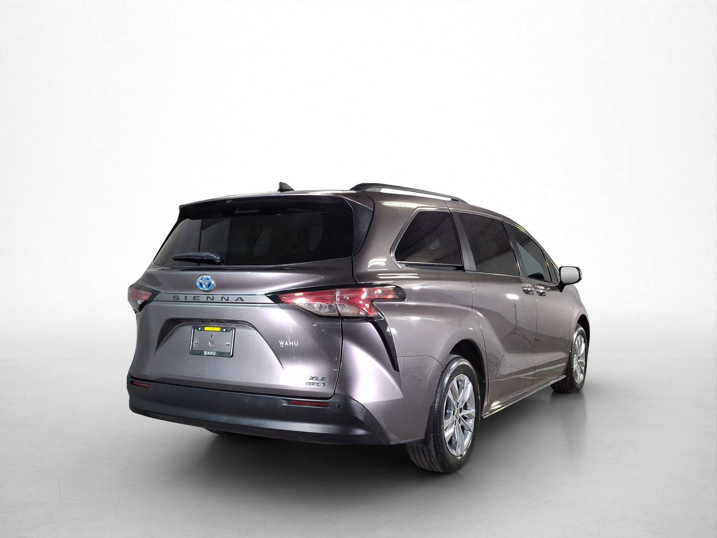 2022 Toyota Sienna XLE Piel Híbrida