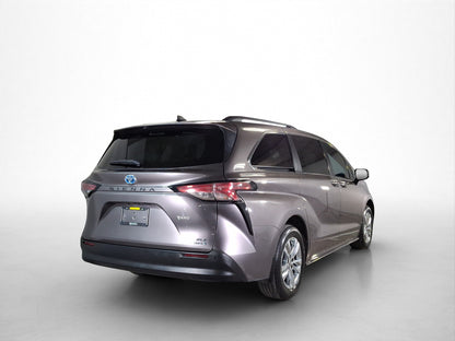 2022 Toyota Sienna XLE Piel Híbrida