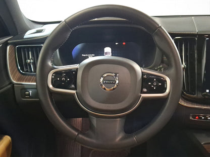 2022 Volvo XC60 Inscription AWD