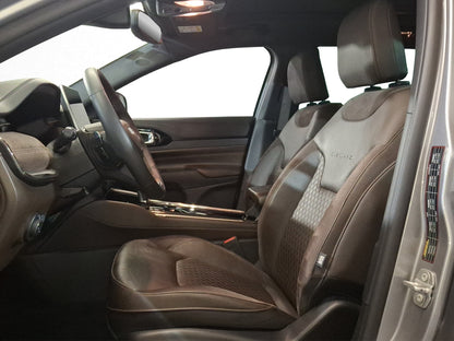 2025 Jeep Commander Overland
