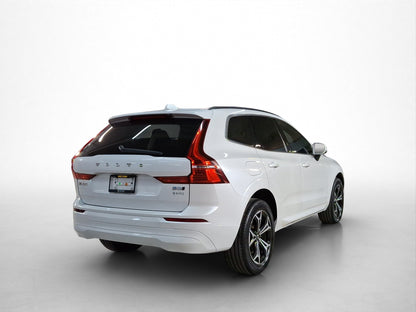 2022 Volvo XC60 Momentum B5 AWD