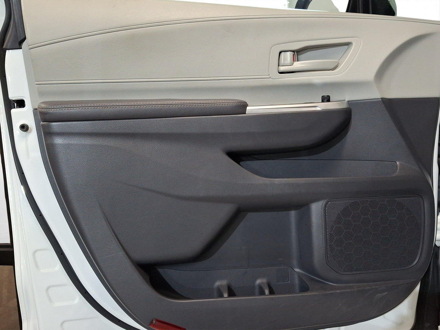 2022 Toyota Sienna LE