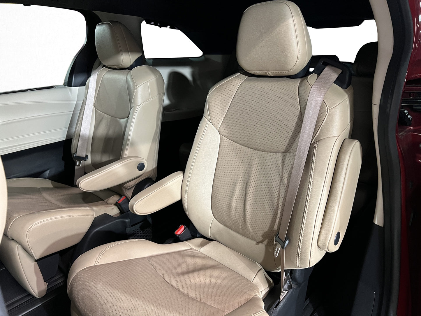 2022 Toyota Sienna Limited Hibrida