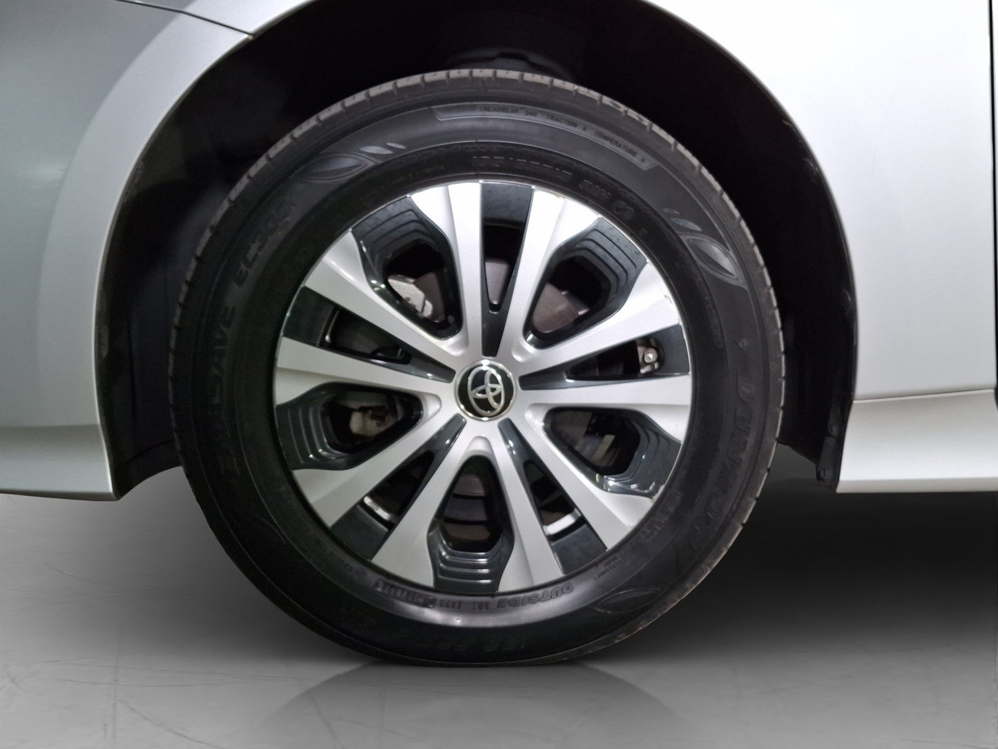 2020 Toyota Prius Híbrido Premium