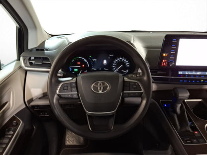 2021 Toyota Sienna LE