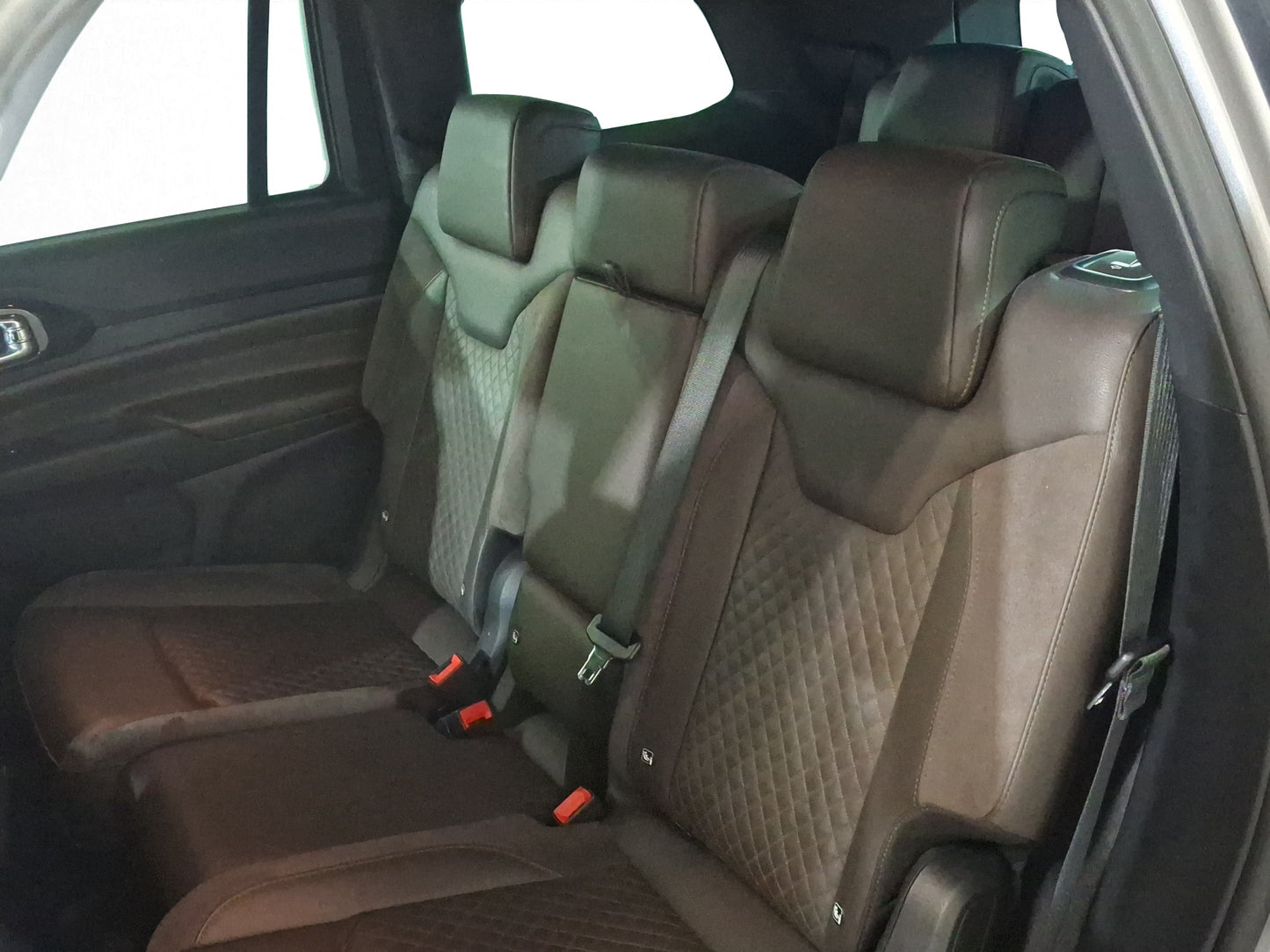 2025 Jeep Commander Overland