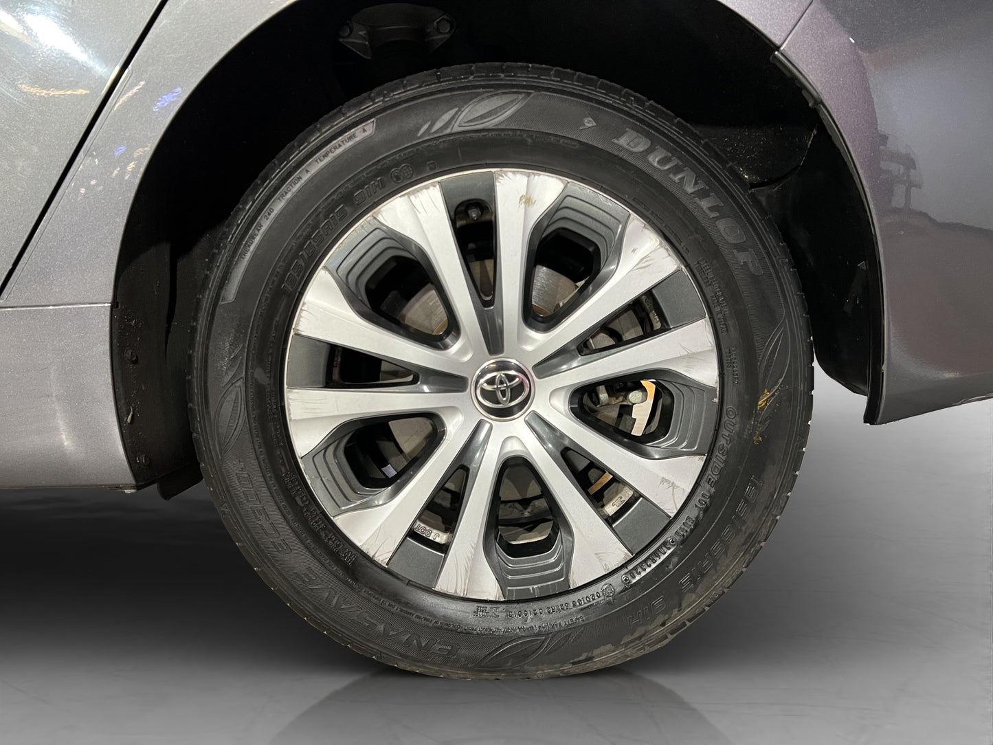2020 Toyota Prius Híbrido Base