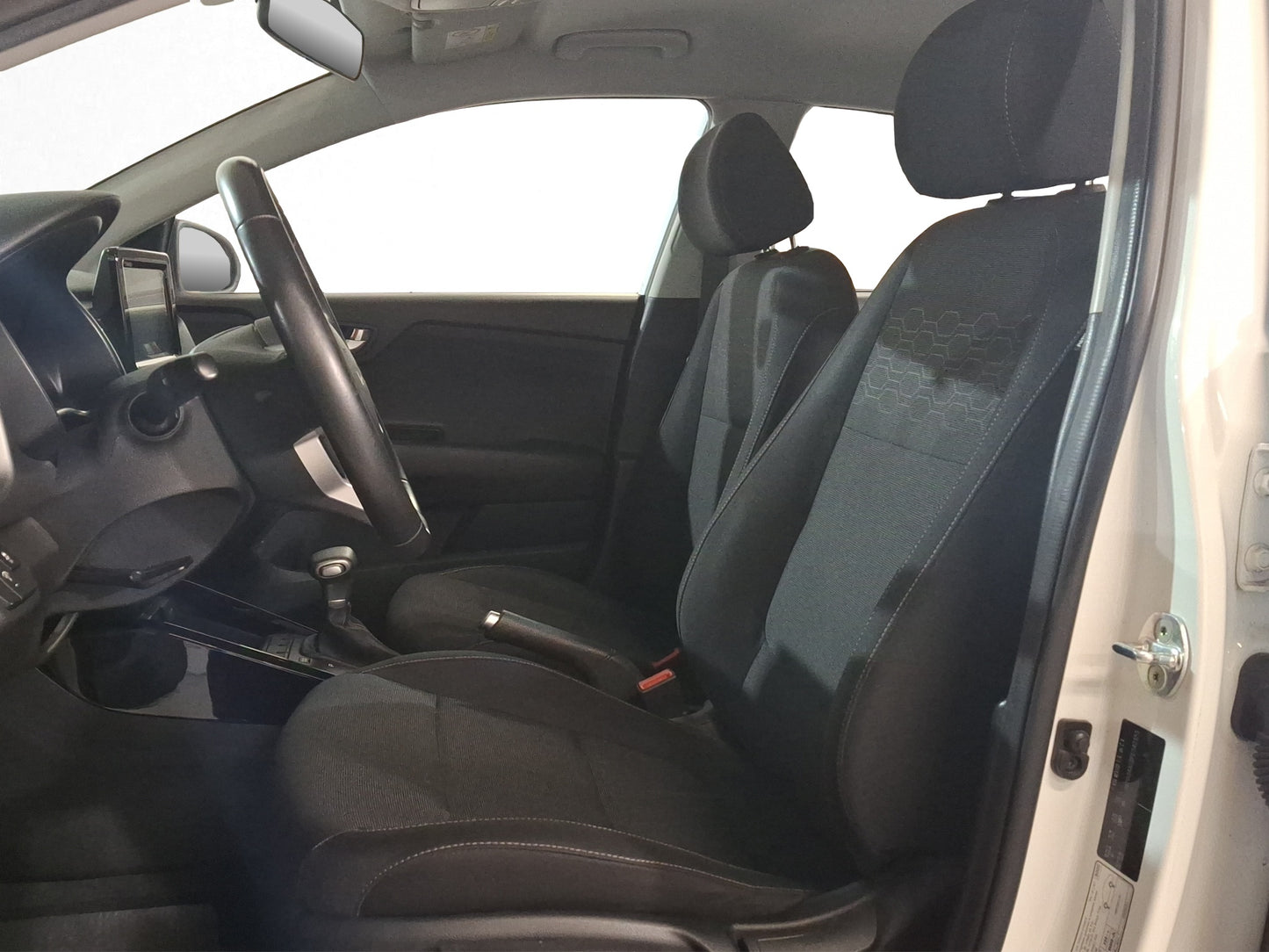 2023 KIA Rio Sedan LX