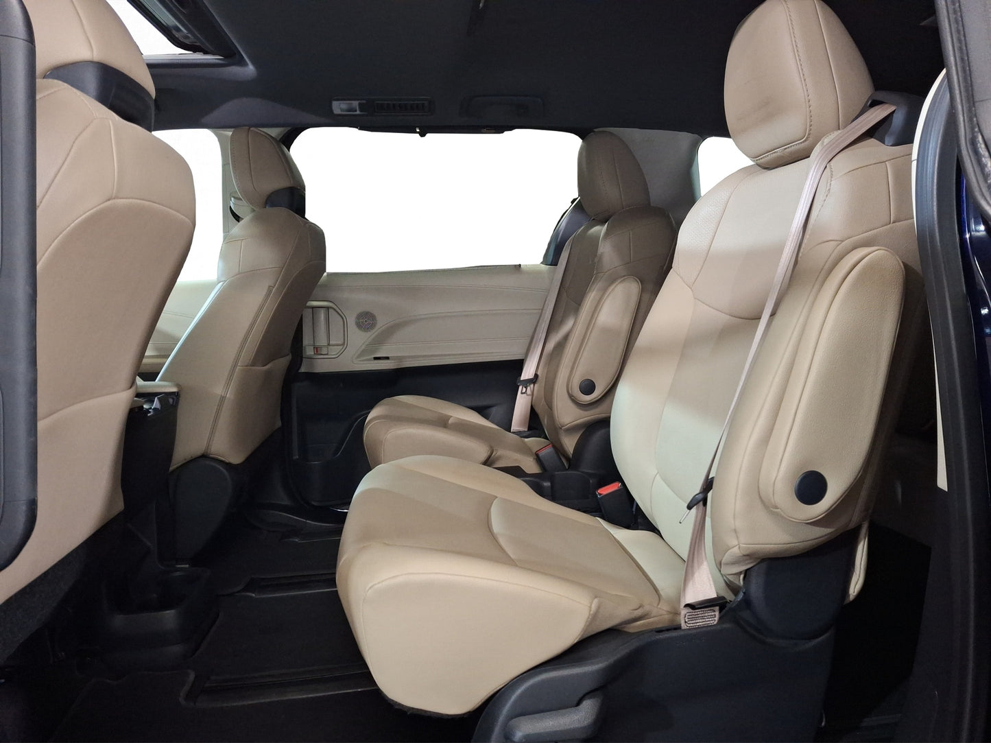 2021 Toyota Sienna XLE Piel Híbrida