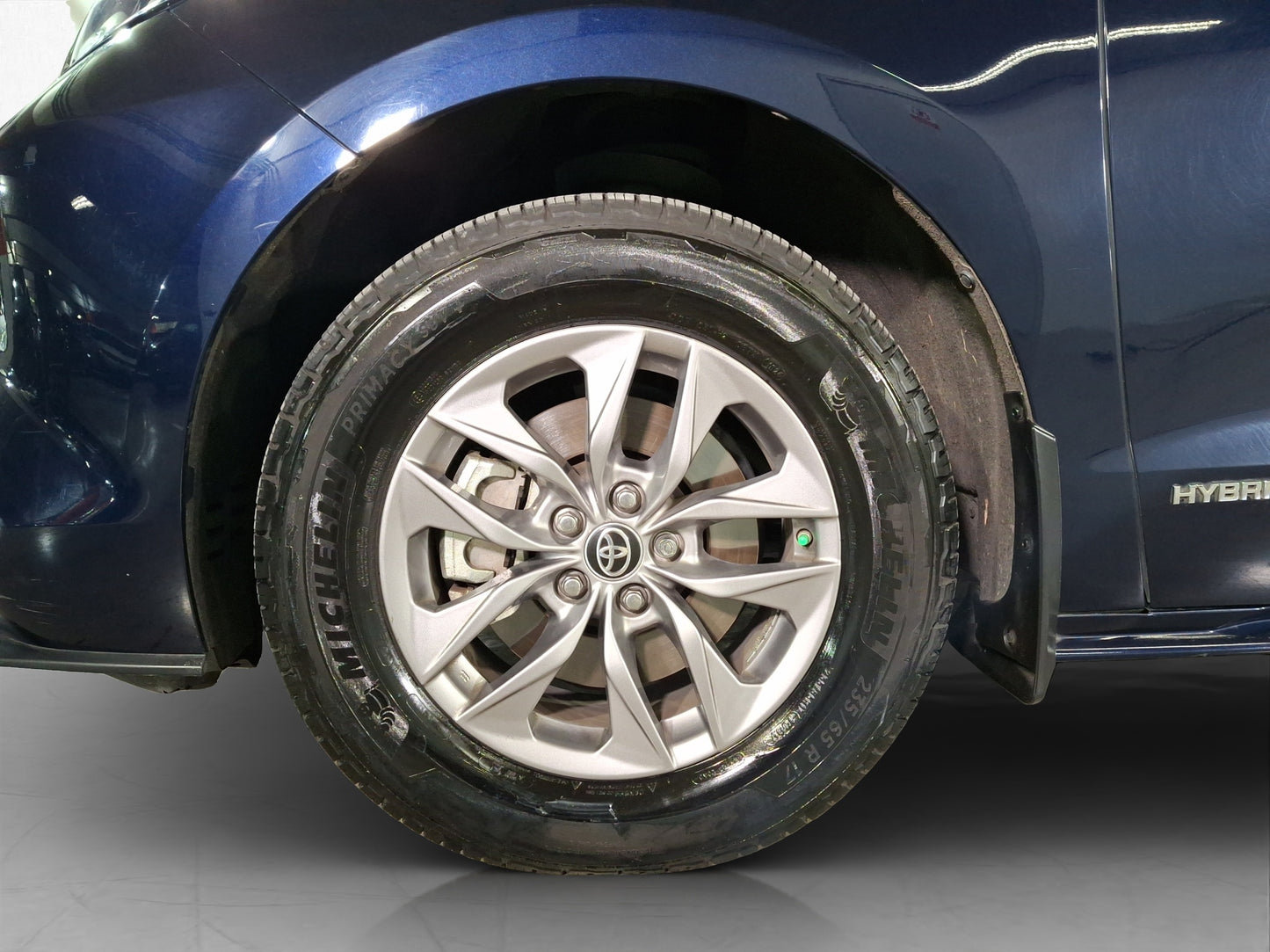 2021 Toyota Sienna XLE Piel Híbrida