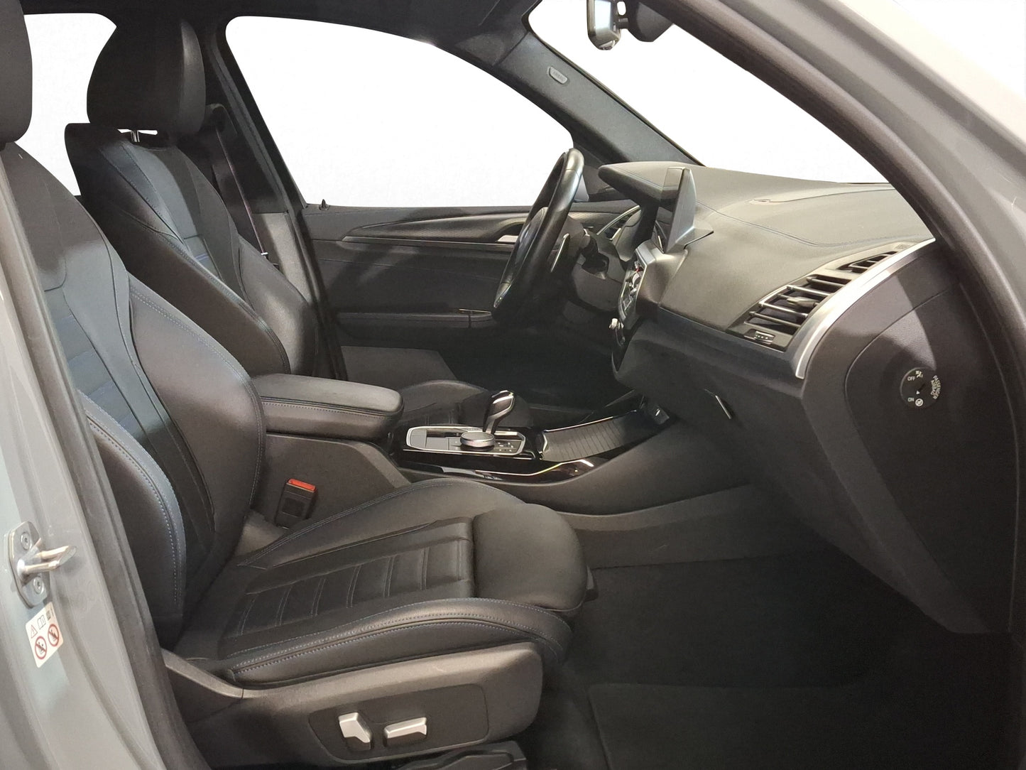 2022 BMW X3 M40i