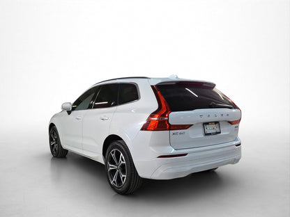 2022 Volvo XC60 Momentum B5 AWD
