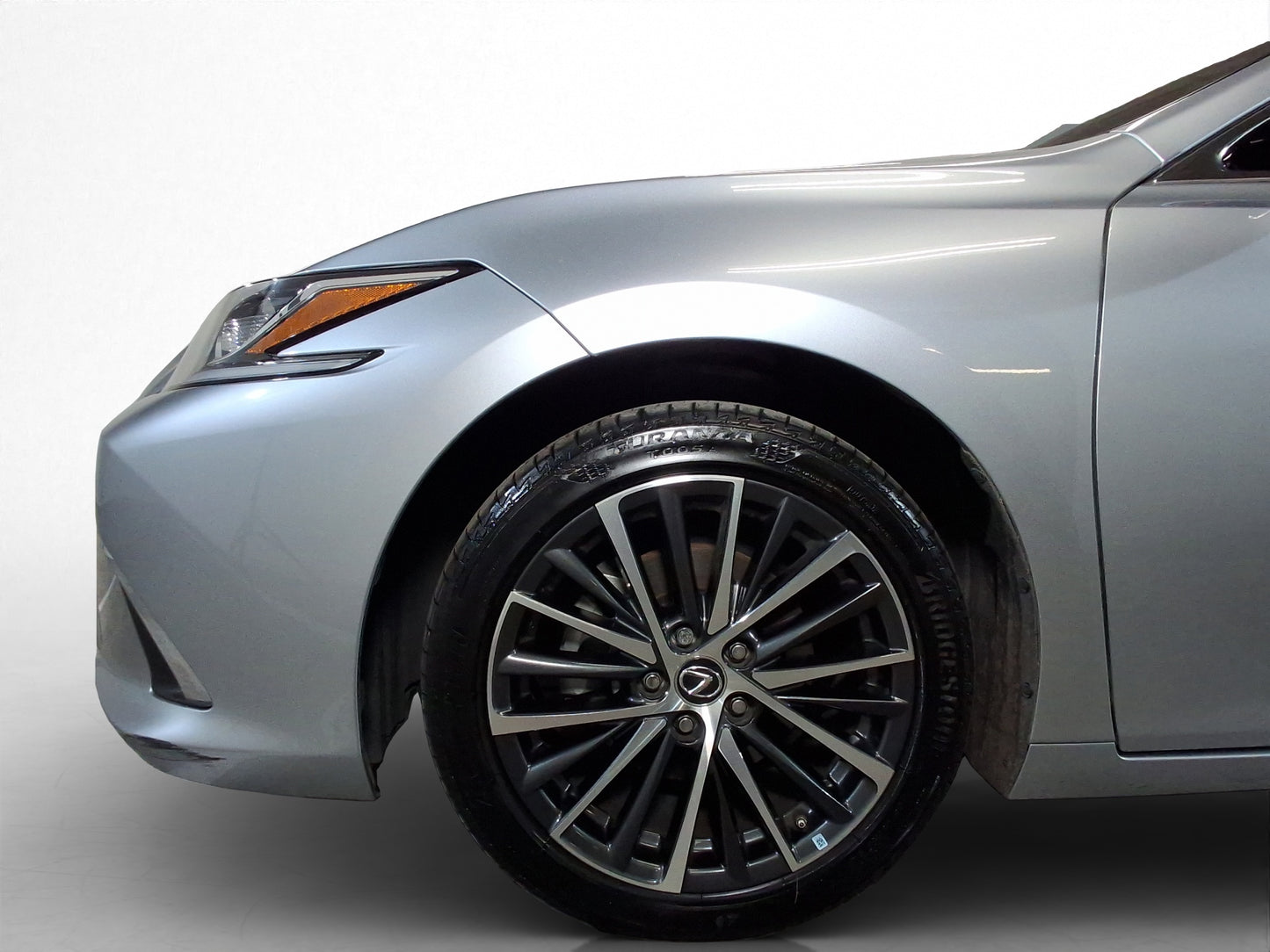 2023 Lexus ES 300H Hibrido