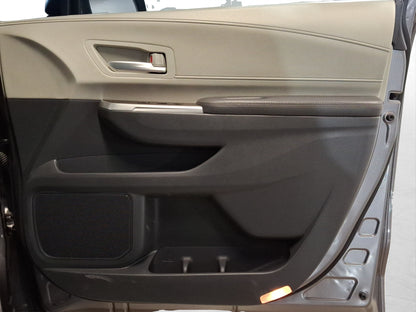 2022 Toyota Sienna XLE Piel Híbrida