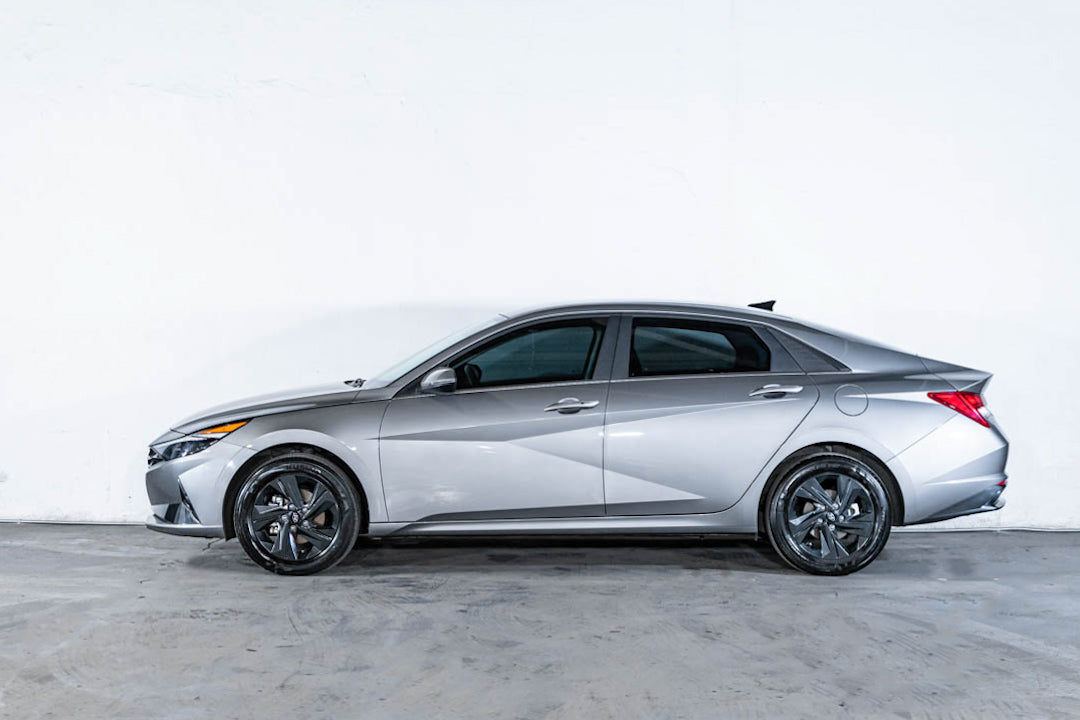 2023 Hyundai Elantra Premium HYBRID