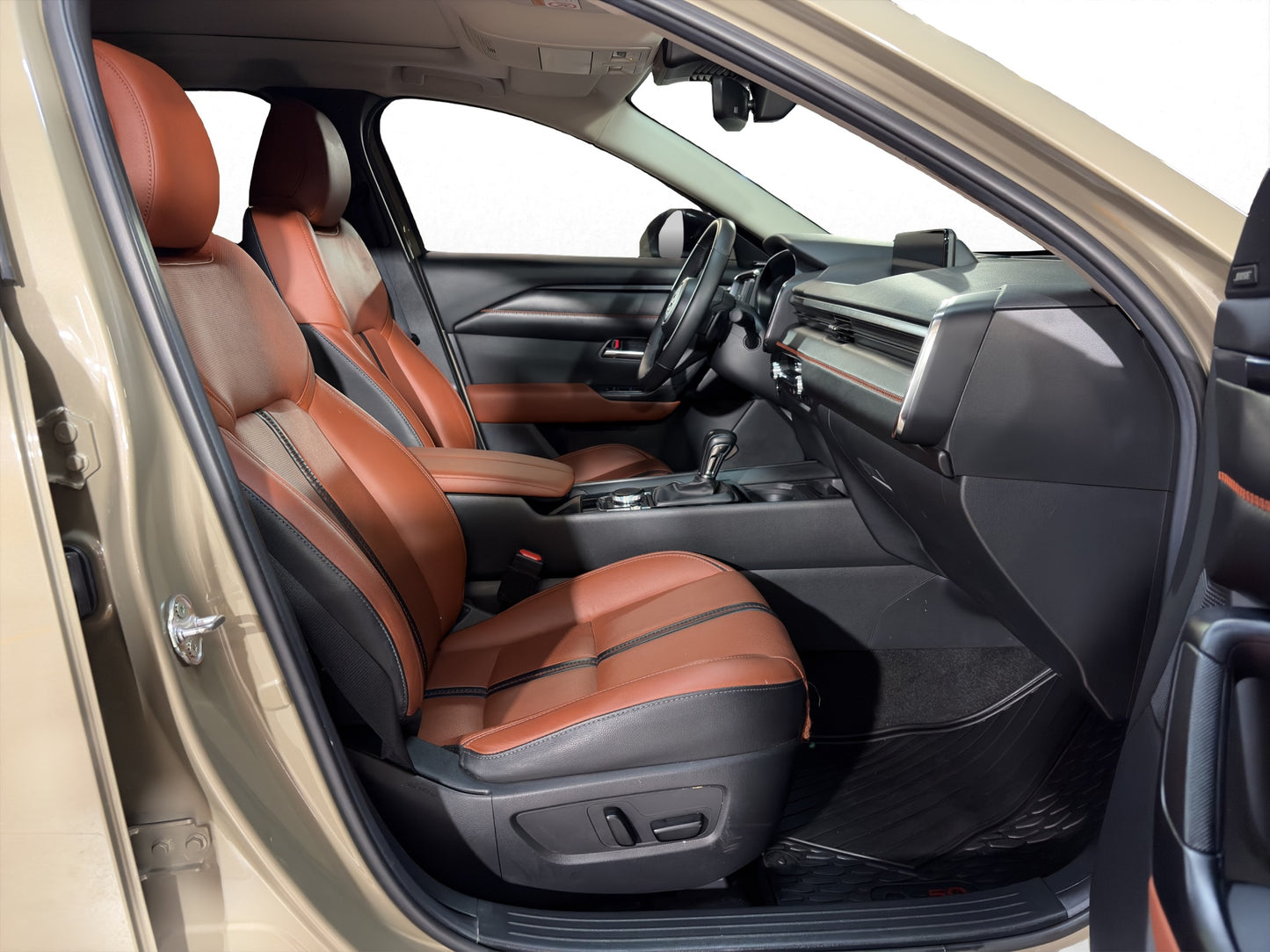 2025 Mazda CX-50 Signature