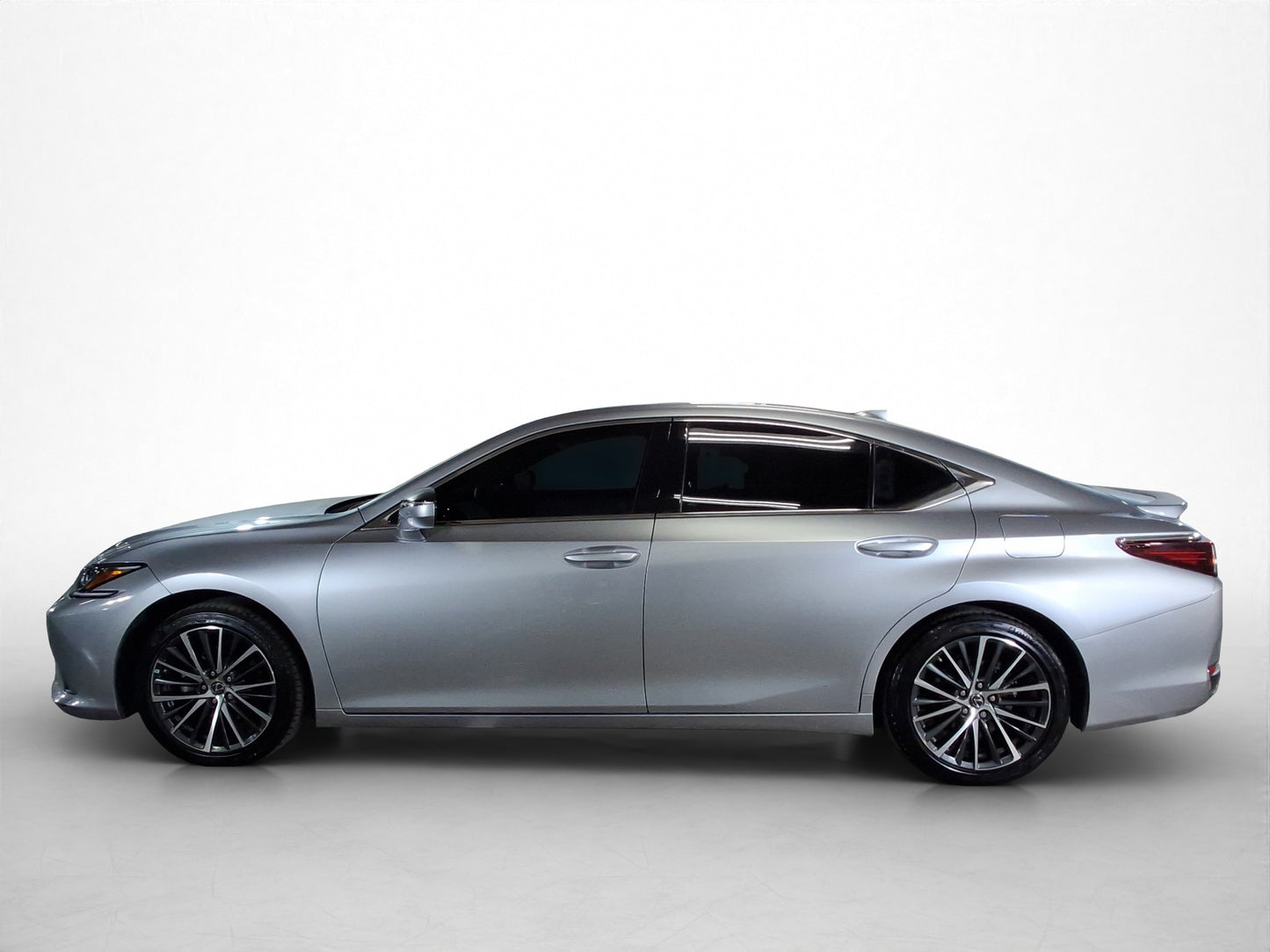 2023 Lexus ES 300H Hibrido