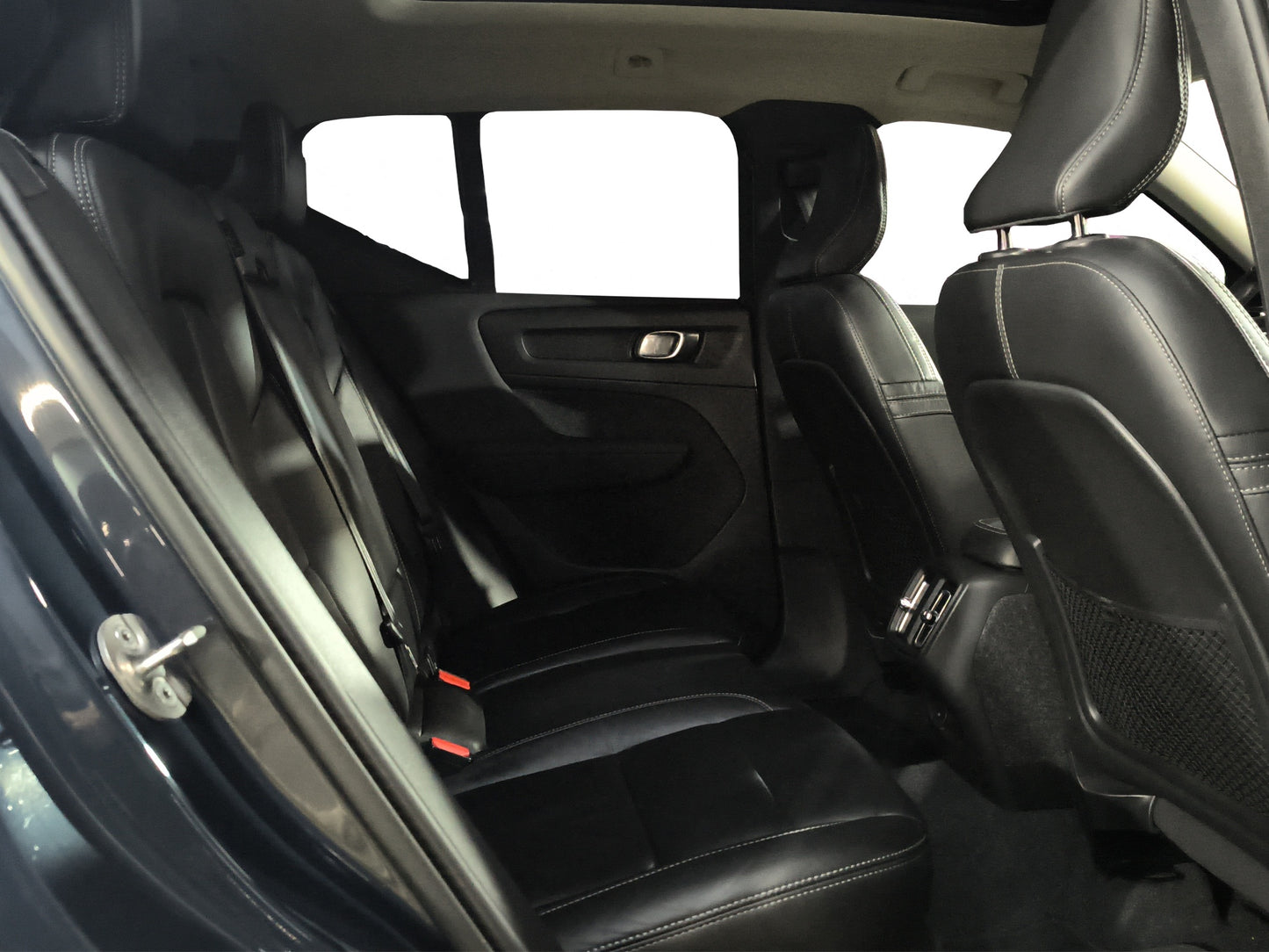 2022 Volvo XC40 Momentum T4