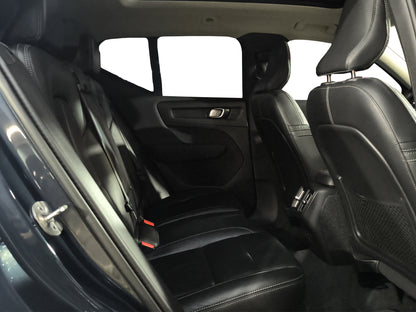 2022 Volvo XC40 Momentum T4
