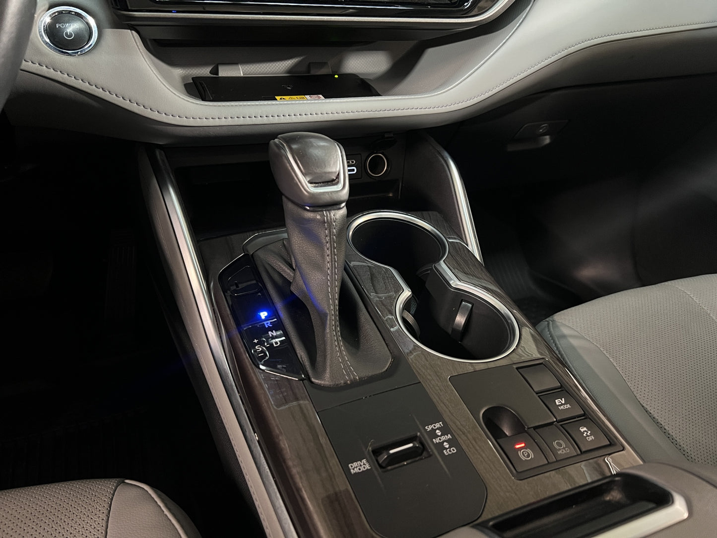 2023 Toyota Highlander Limited Hibrida