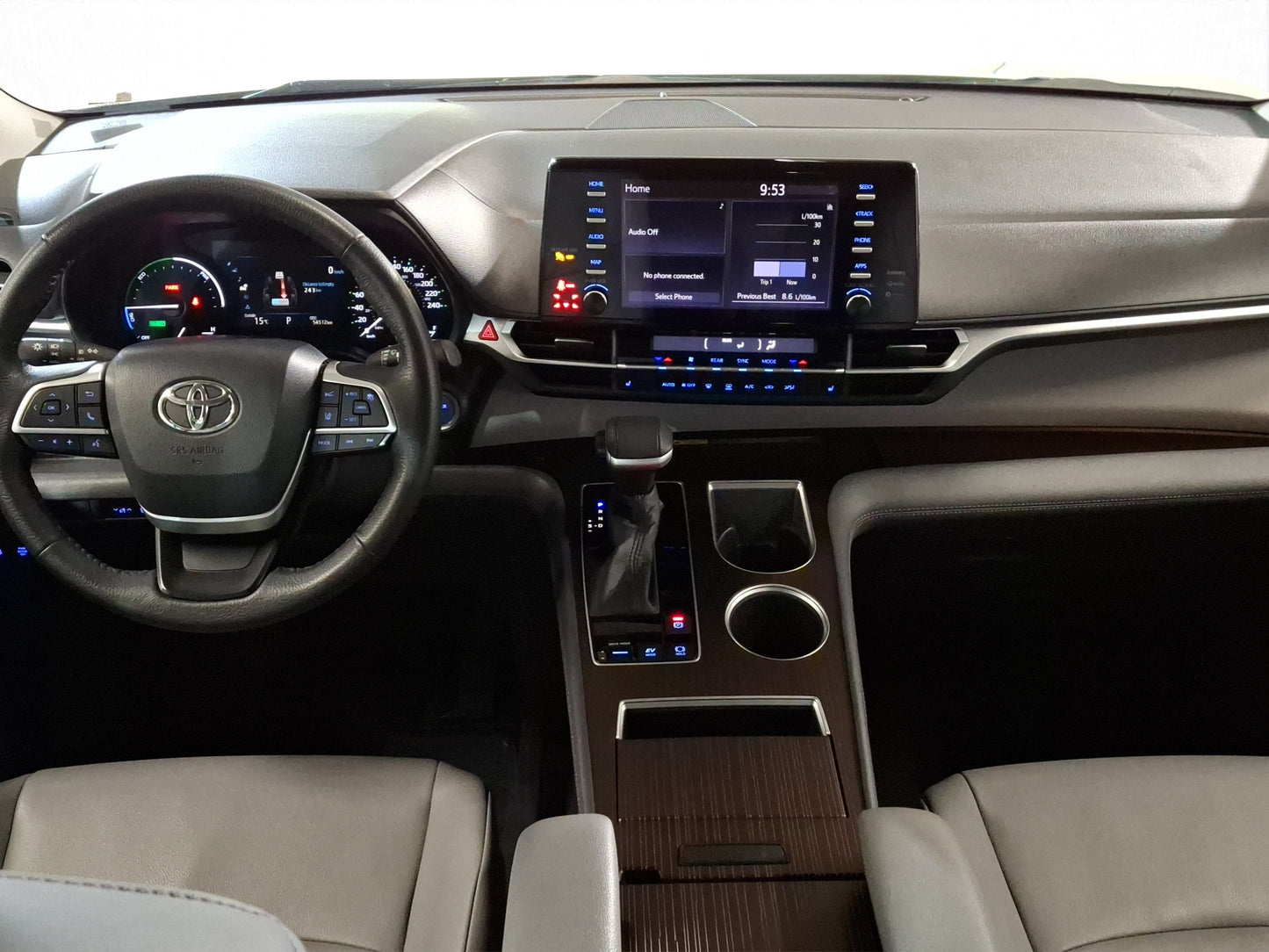 2022 Toyota Sienna XLE Piel Híbrida