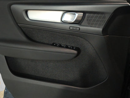 2022 Volvo XC40 Momentum T4