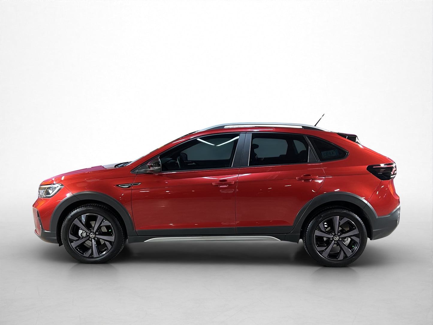 2022 Volkswagen Nivus Highline Black