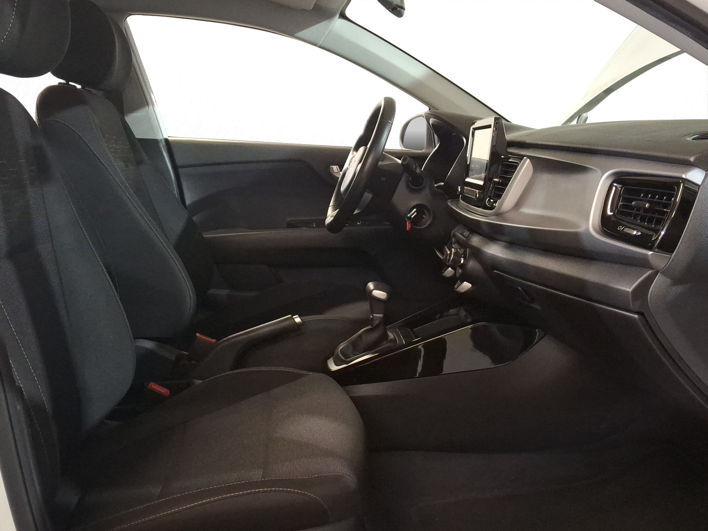 2023 KIA Rio Sedan LX