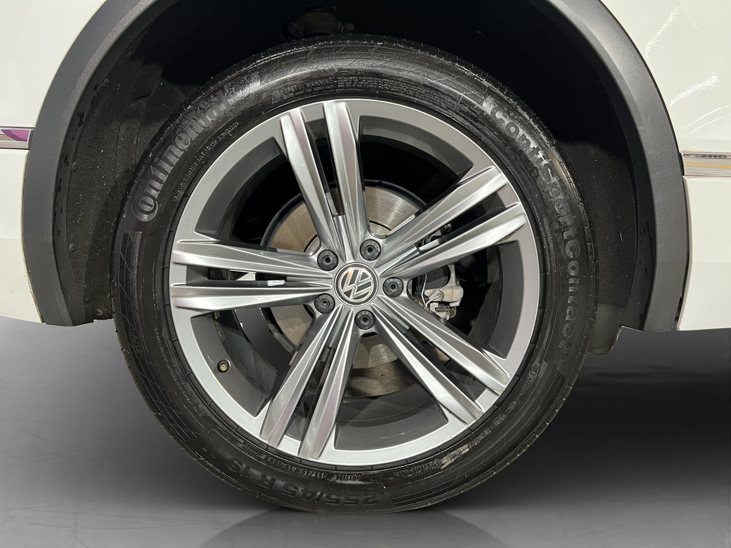 2021 Volkswagen Tiguan R-Line