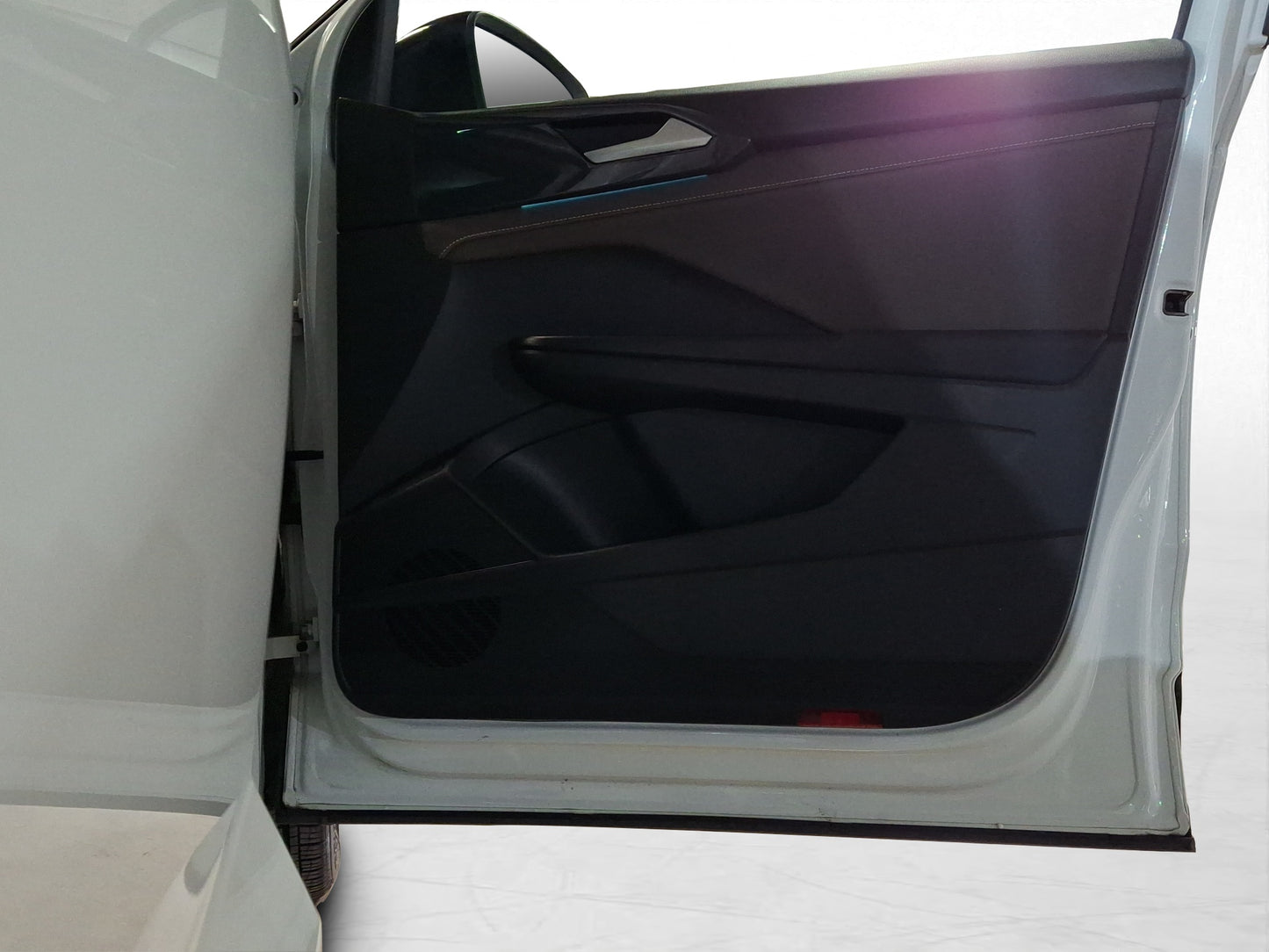 2022 Volkswagen Taos Highline Black
