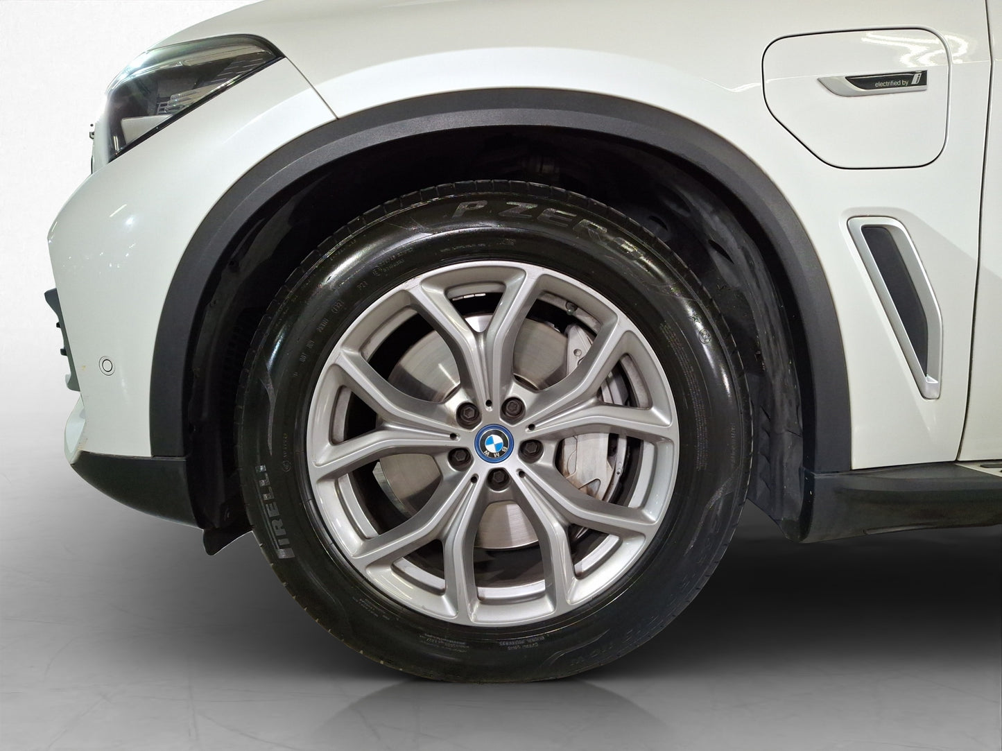 2022 BMW X5 45e PHEV
